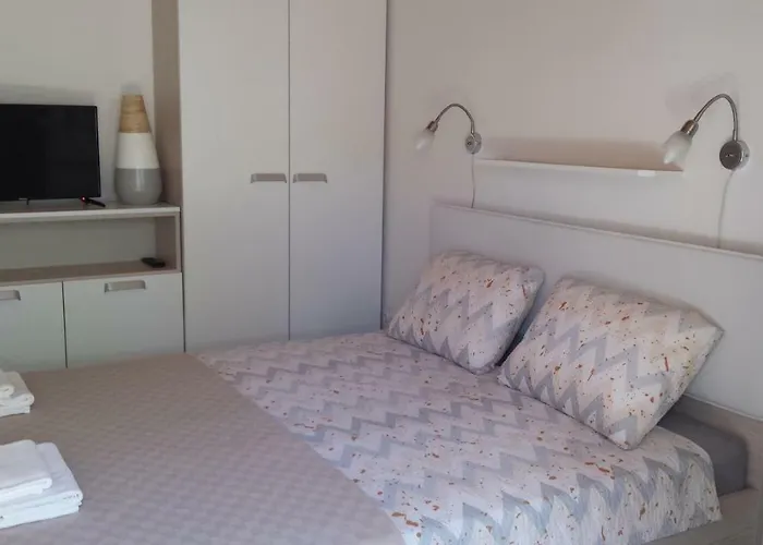 Apartment Dinko
