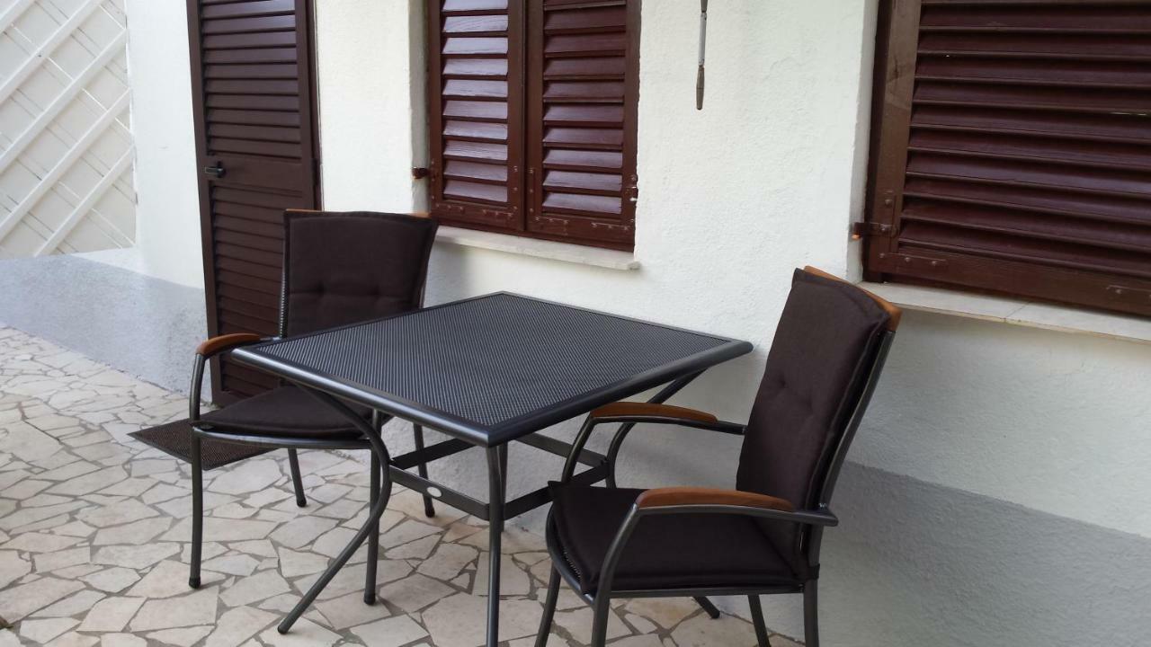 Dinko Apartment Cres